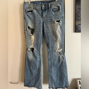 Vintage American Eagle Artist Stretch jeans with holes